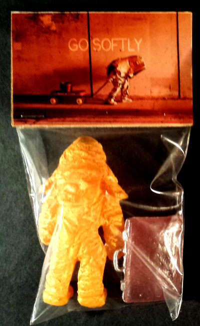 GO SOFTLY/JUNGOL "BAGMAN & SUITCASE" DESIGNER TOY ART ACTION FIGURE SET