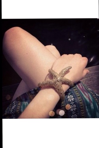 Starfish bangle