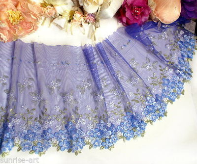 Lace border 198
