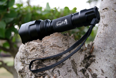 Supfire strong light rechargeable led torch c8