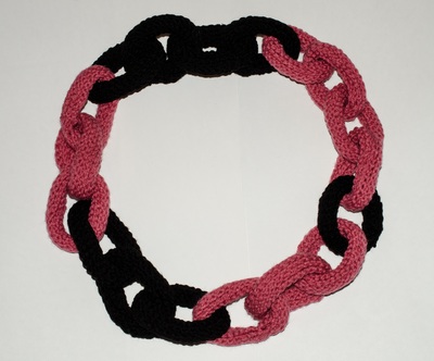 Chain Link Scarf - Pink and Black