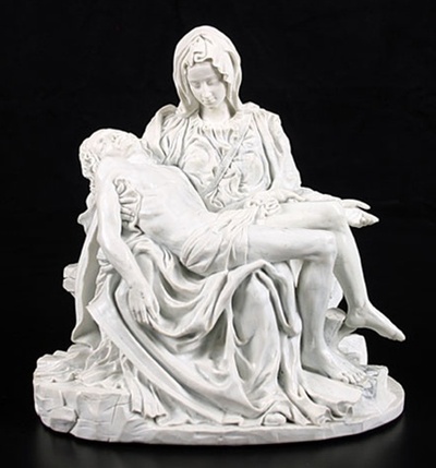 Pieta Statue by Michelangelo MIC02