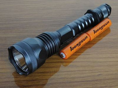 Super bright long range 850lm cree t6 led flashlight waterproof camping hunting hiking fishing working outdoor led torch t603
