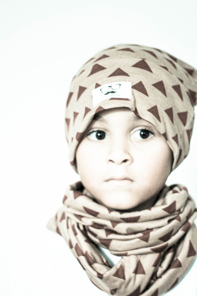 Mocha Triangles Beanie Hat & Infinity Scarf New