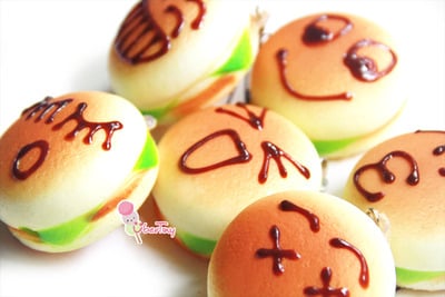 Hamburger Emoticon Squishy (scented)