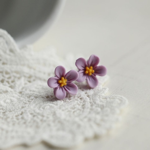 lucy. little wild flower stud earrings in romantic purple colour