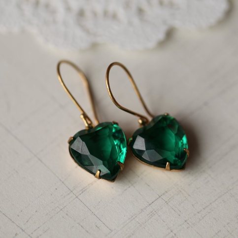 vintage emerald green earrings.