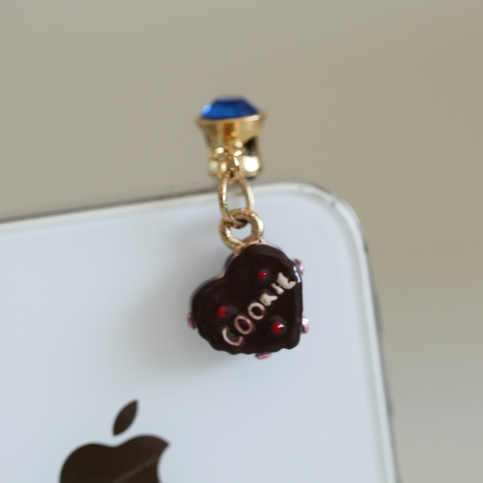 Chocolate cookie iphone / smartphone dust plug chocolate cookie