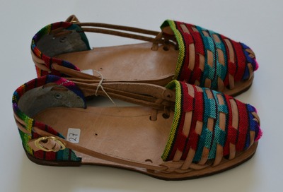 Size 27 US 10 Toddler Caites