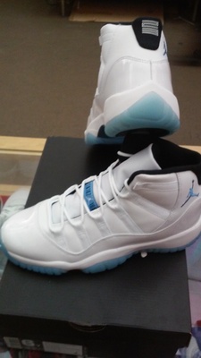 Air jordan retro 11 legend blue
