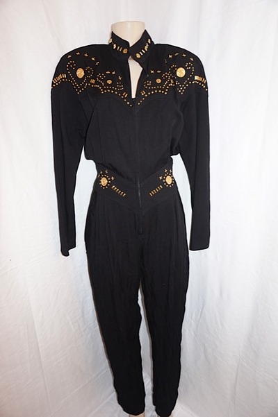 Vintage mesmerize black/gold l/s jumper, size l