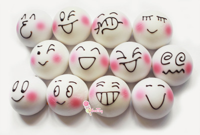 Medium Blush Bun Emoticon Squishy