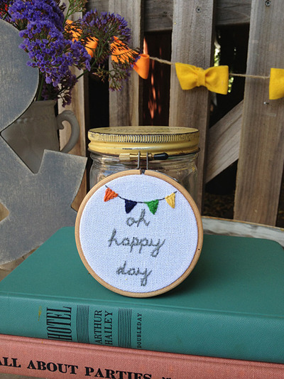 Happy day- mini hoop