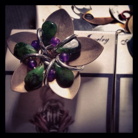 "Velvet Malachite" Lapel Pin