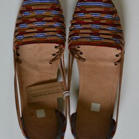 Size 39 US 8 Women's Caites - Thumbnail 1