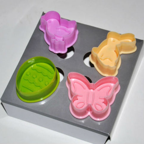 Cookie Cutter Stamp Mold 4pcs ADORABLE EASTER Series DIFFERENT SHAPE Pie Crust Cutter Set
