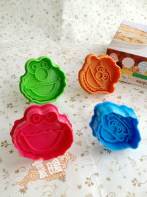 Cookie Cutter Stamp Mold 4pcs MONSTER Series DIFFERENT CHARACETER Pie Crust Cutter Set