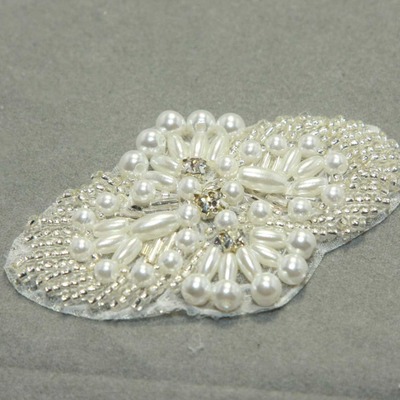 Lot of 4 crystal rhinestone fuax pearl garter applique wedding bridal applique - Thumbnail 5