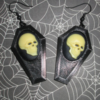 Small Black Coffin Earrings with Off-White and Black Skull Cameos  - Thumbnail 3