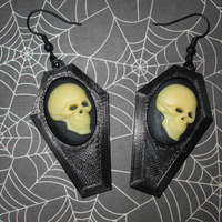 Small Black Coffin Earrings with Off-White and Black Skull Cameos  - Thumbnail 4