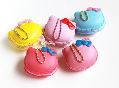 Hello Kitty Macaron Squishy