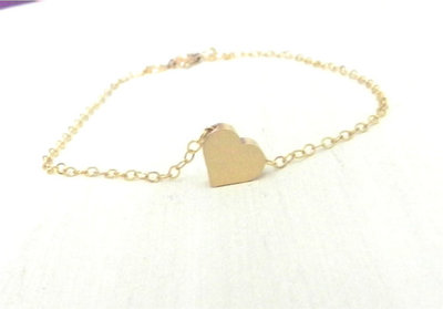Tiny heart bracelet in gold, tiny love