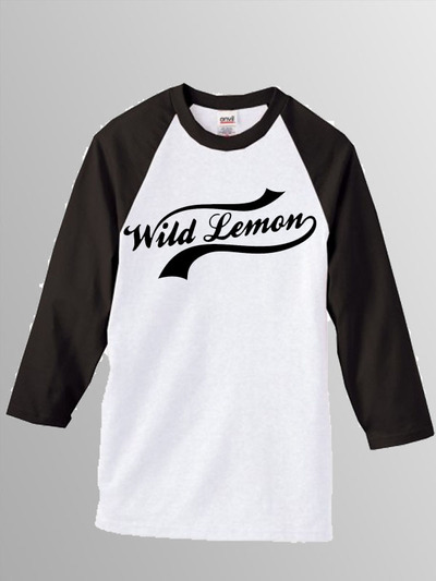 SCRIPT LOGO RAGLAN