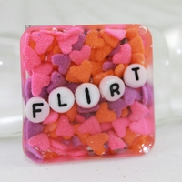 Word Play Magnets; Shine,  Pearls, Gold, Flirt - Thumbnail 2