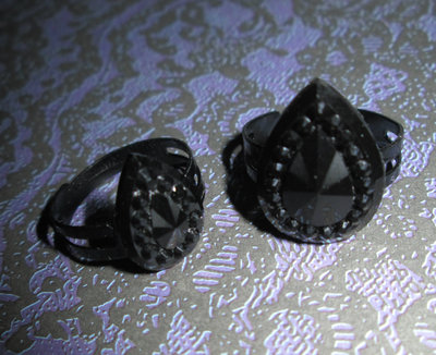 Black Teardrop Rhinestone Cabochon Ring with Black Base (Small or Large)