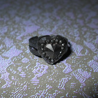 Black Heart Rhinestone Cabochon Ring with Black Base - Thumbnail 1