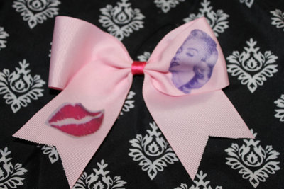 "Marilyn Monroe & Lipstick Kiss" Cheer Bow 2 in Pale Pink Grosgrain RIbbon with Hot Pink center