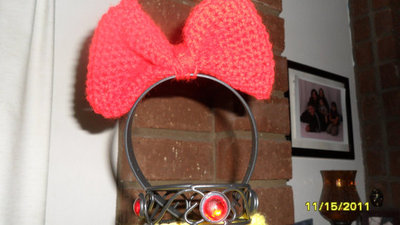 Red bow headband