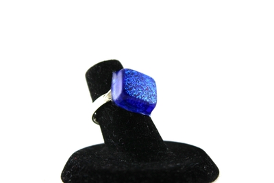 "Square Pillow Top" Ring in Blueberry Twinkle