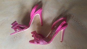 Manolo blahnik pink formal shoes