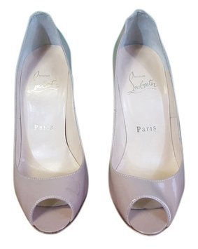 Christian louboutin classic nude pumps