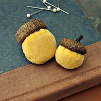 Mini Acorn Pincushionsin Gold, Handmade Set of 2 - Thumbnail 2