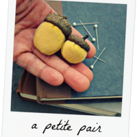 Mini Acorn Pincushionsin Gold, Handmade Set of 2 - Thumbnail 3