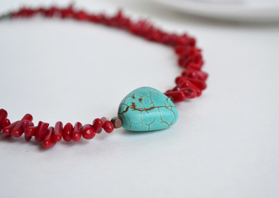 Turquoise and Coral Choker, Short Coral Necklace, Beach Summer Necklace, Red Coral Necklace, Turquoise and Coral