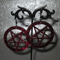 Large Red Acrylic Pentagram Earrings - Thumbnail 3