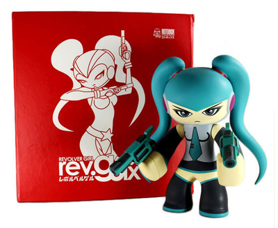 Revolver girl 6ix - diva edition by kuso vinyl