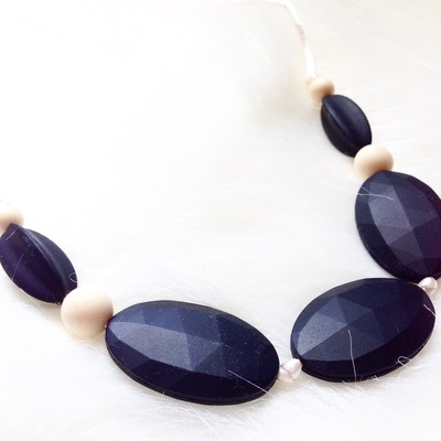 Black & Beige Teething Necklace
