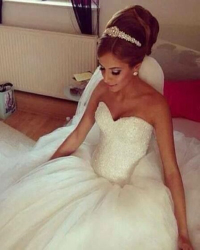 Beads and Tulle Wedding Dress pwd0049