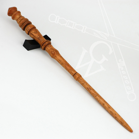 Hickory Wand 11 7/8th inch