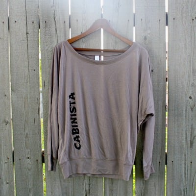 Cabinista Off-Shoulder Long Sleeve Flowy T-shirt
