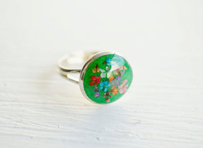 Real Pressed Flower and Green Glitter Resin Ring in Reds, Oranges, Blues, Purples, and Pinks Mix