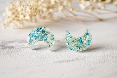 Real Dried Flowers and Resin Moon Stud Earrings in Mint and Blue