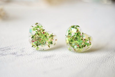 Real Dried Flowers and Resin Heart Stud Earrings in Greens