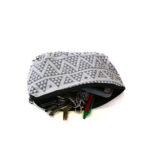 Gray Pyramids Practical Pouch - Thumbnail 1