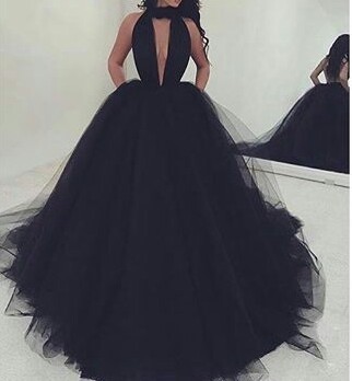 Halter Neck Ball Gown Tulle Prom Dresses Floor Length Women Dresses