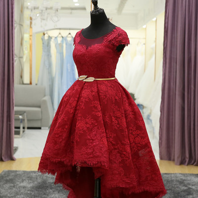 Elegant High Low Burgundy Lace Prom Evening Dresses Front Short Back Long Cap Sleeves Appliques Prom Party Dresses RE174